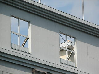 �i�q�F�{�w4�K�̑�