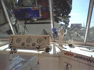 ���m���[���̉^�]��