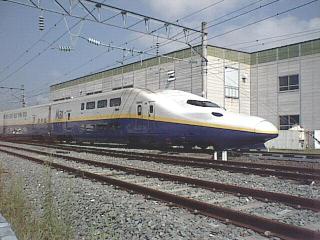 �i�q�����{E4�n�d��