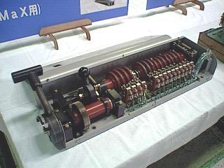 E1�n�d�Ԃ̃}�X�R��