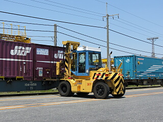 11.5t�t�H�[�N���t�g