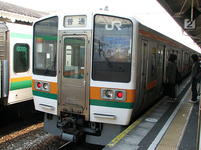 211系5000番台電車
