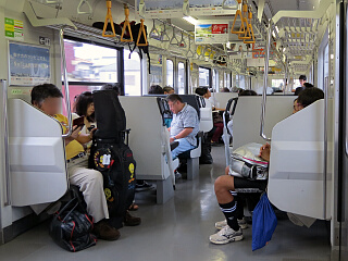 �N�n209-2000�`�̎ԓ�