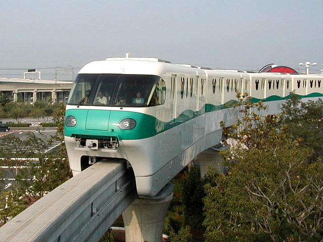 リゾートライナー第4編成