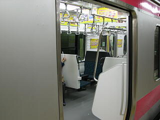 E331�n�d�Ԃ̃N���X�V�[�g