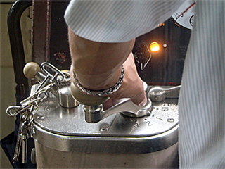 �}�X�R������