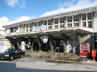 ���c���w