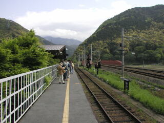 �g���b�R�T���w�z�[��