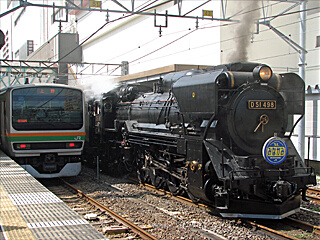 �P�@�񑗂���Ă���D51 498���@