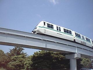 ���[�J�����u���̎ԗ�