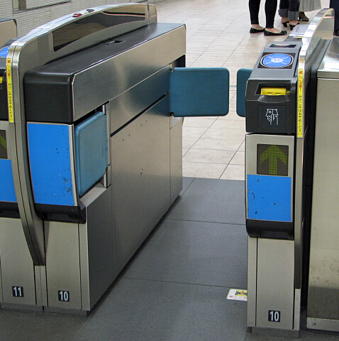 ���c�}�d�S�@�������D�@