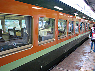 �Ó�F185�n�d�Ԃ̃O���[����