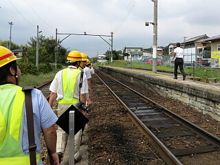 ���H�̉������