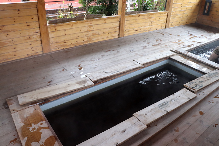 養老渓谷駅足湯