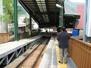 �����w�̃P�[�u���J�[�z�[��