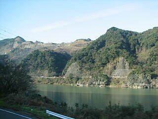 ������ɉ����đ���