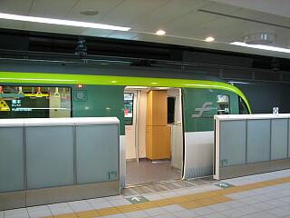 �z�[���h�A��3000�n�d��