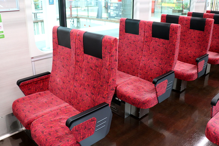 SR1系電車（ライナー車）指定席車