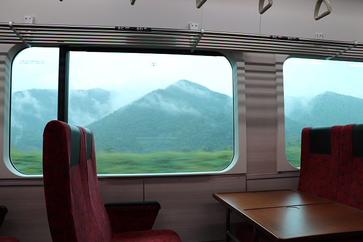 坂城駅手前の車窓