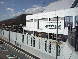 �y���w���